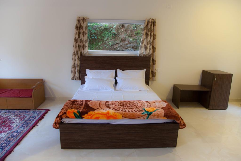 Petra Family Guest House Vālpārai Δωμάτιο φωτογραφία